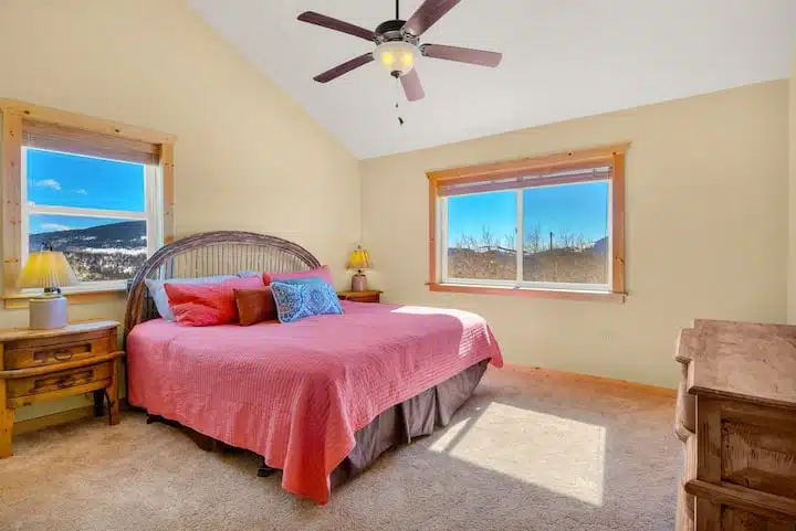 Upstairs large bedroom with king sized bed and private bathroom. 