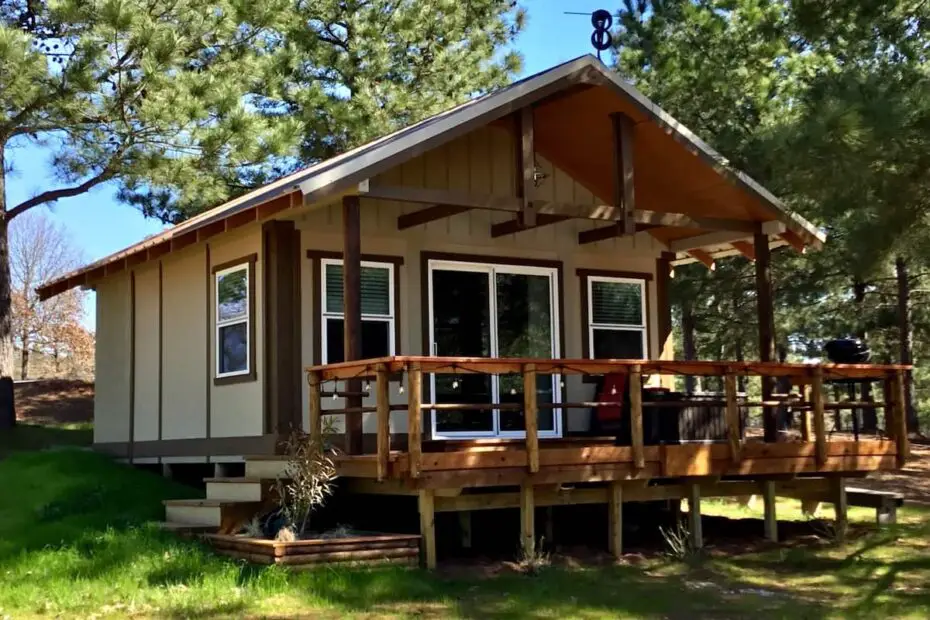 Romantic Glamping at Rocking-L-Ranch: An Idyllic Farm Stay Experience