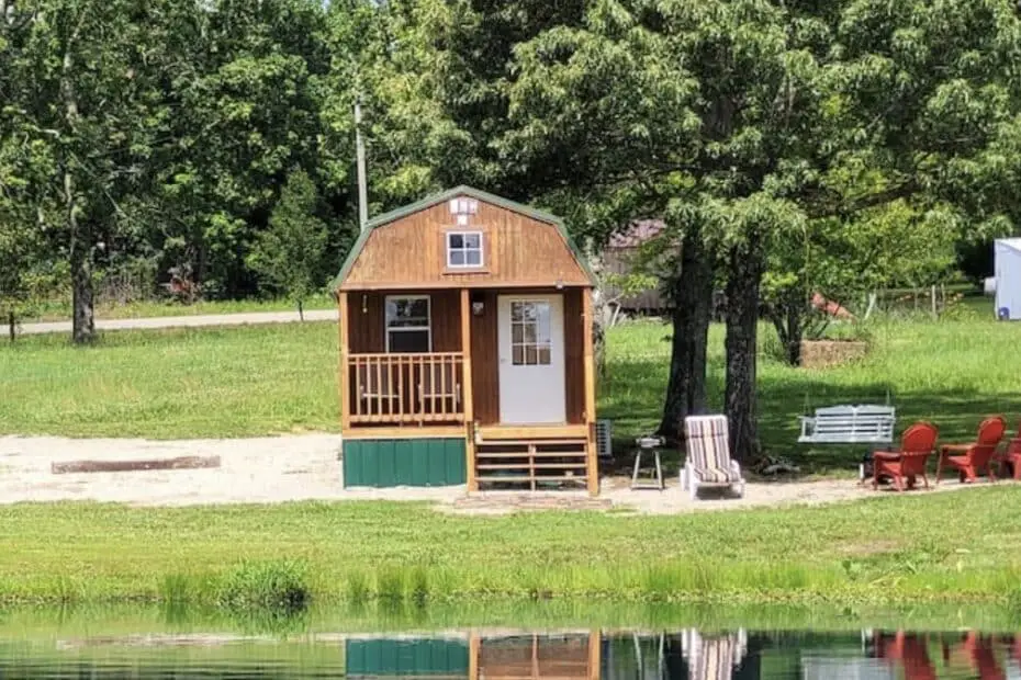Tiny Home Cabin Offering Tranquility Amid Nature’s Serenade