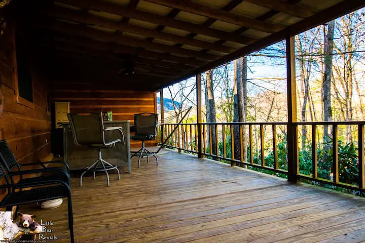 Exterior image 4