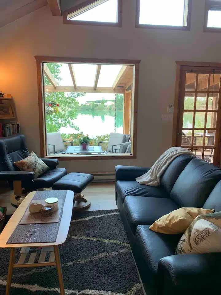 Living room image 2