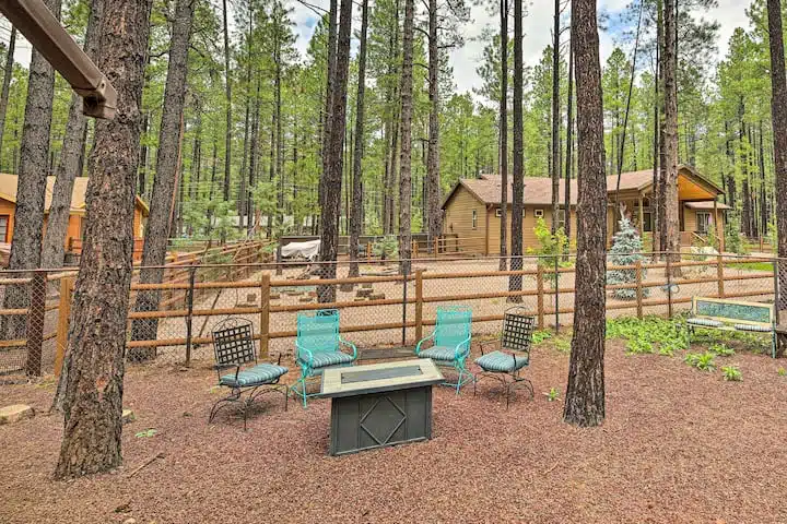 Cabin Exterior | Gas Fire Pit