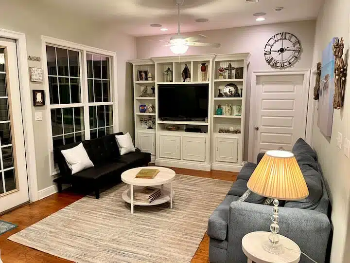Living room image 1