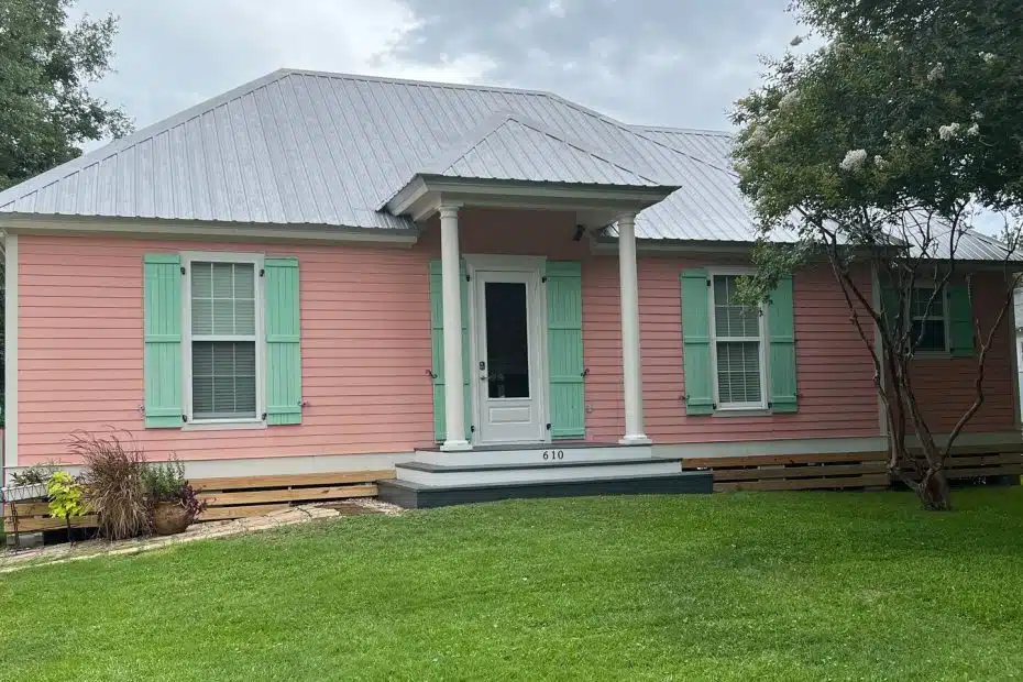 Discover Your Ideal Getaway at Cozy Beach Cottage in Bay St. Louis
